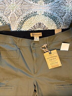 Democracy “ab” Technology Olive Green utility pant - size 16